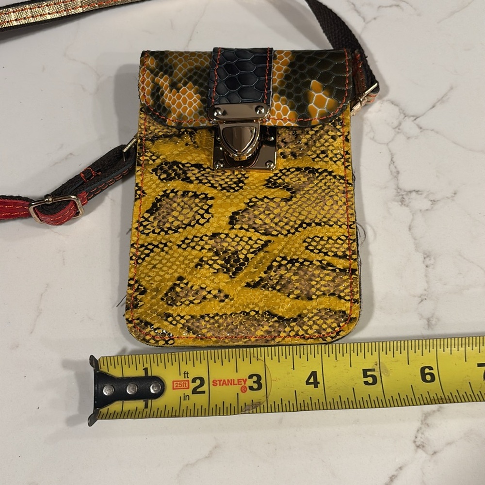 Woman’s small  shoulder purse with animal print. NWOT - Picture 2 of 6